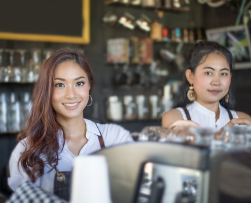 Happy_Coffee_Lovers_Asian_Barista_Women_Siam_Hills_Coffee_Coffee_Thailand